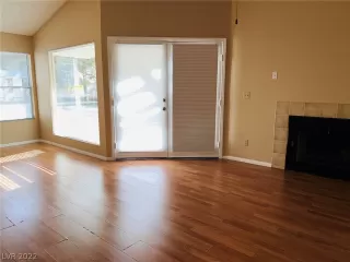 Photo #1: 2456818 Listing 