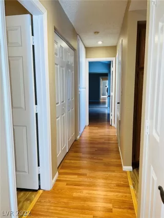 Photo #4: 2456818 Listing 