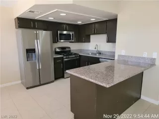 Photo #5: 2456835 Listing 