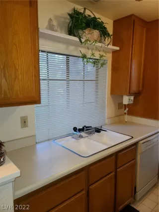 Photo #1: 2456839 Listing 