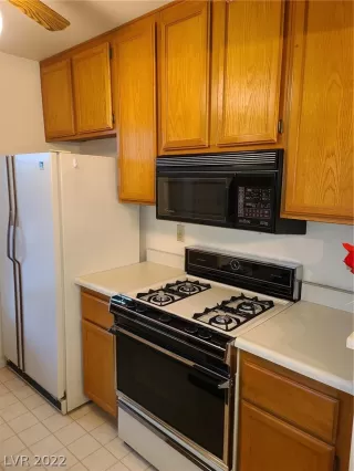 Photo #2: 2456839 Listing 