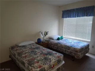 Photo #4: 2456839 Listing 