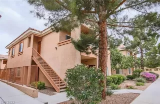 Photo #1: 2456844 Listing 