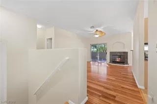 Photo #4: 2456895 Listing