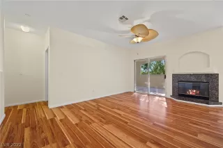 Photo #6: 2456895 Listing