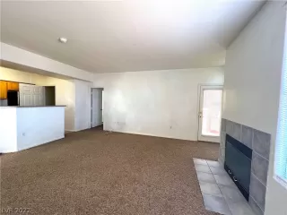 Photo #3: 2456900 Listing 