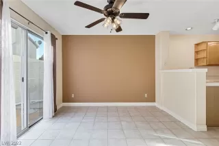 Photo #4: 2456943 Listing 