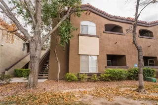 Photo #2: 2456948 Listing