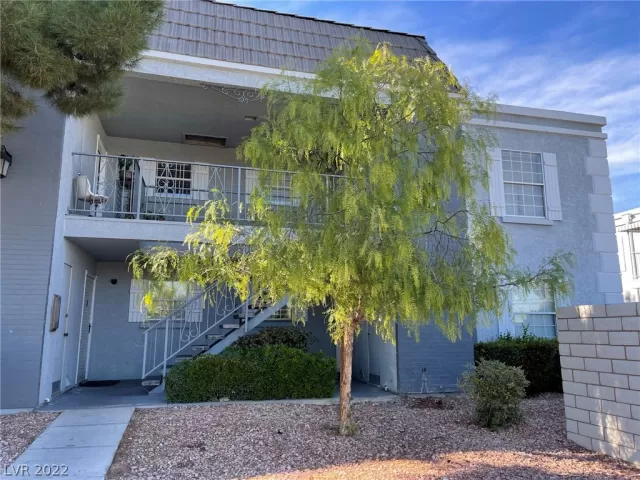 MLS: 2456957 Condo For Sale