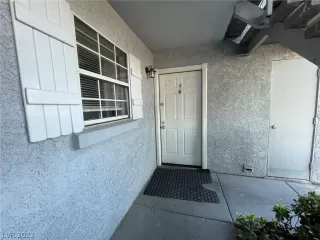 Photo #1: 2456957 Listing 