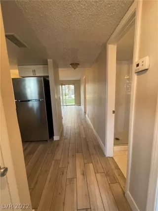 Photo #2: 2456957 Listing 