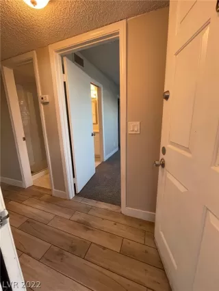 Photo #3: 2456957 Listing 