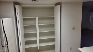 Photo #6: 2456958 Listing 