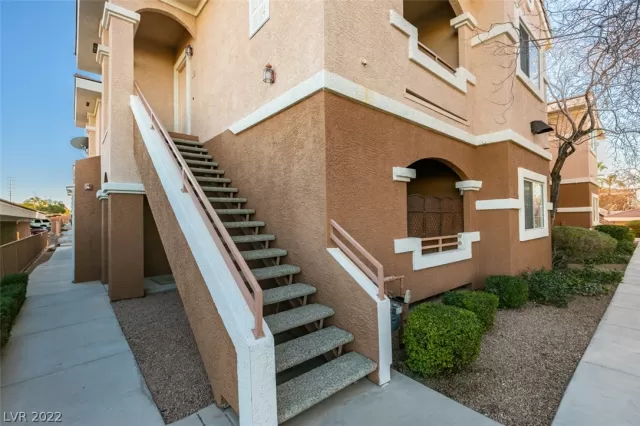 MLS: 2456986 Condo For Sale