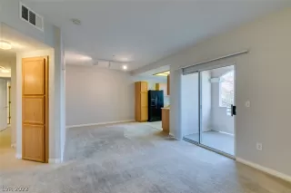 Photo #3: 2456986 Listing 