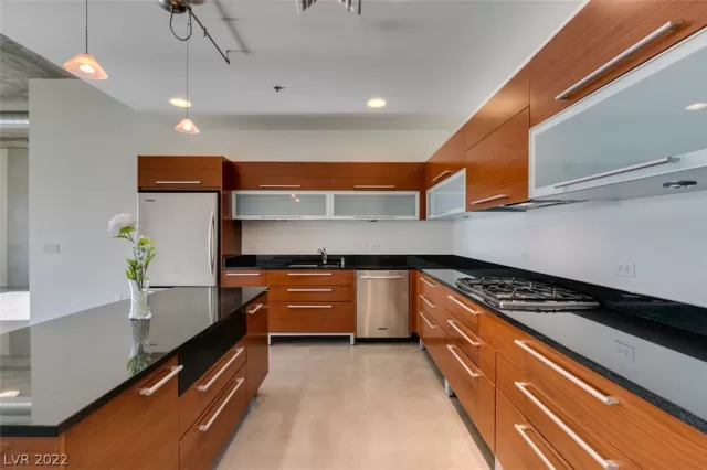 MLS: 2457012 Condo For Sale