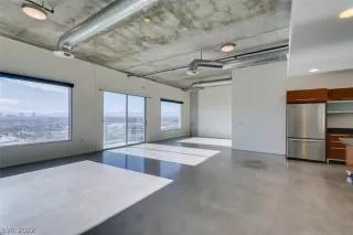 Photo #6: 2457012 Listing