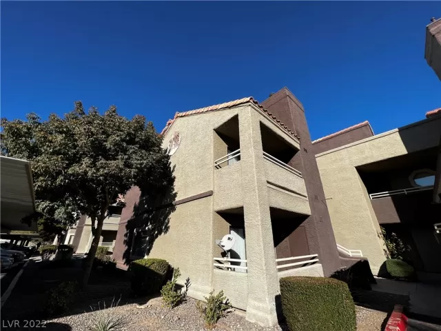 MLS: 2457023 Condo For Sale