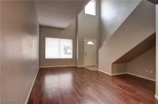 Photo #4: 2457028 Listing 