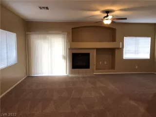 Photo #2: 2457037 Listing 