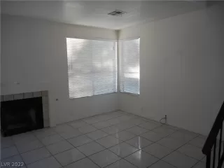 Photo #2: 2457049 Listing 