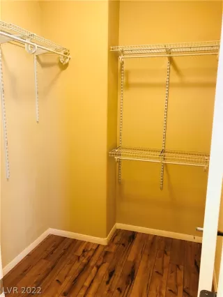 Photo #4: 2457055 Listing 