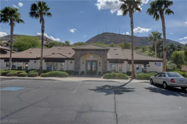 MLS: 2457071 Condo For Sale