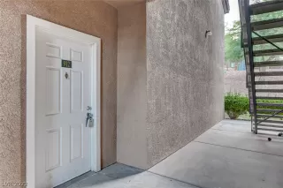 Photo #1: 2457071 Listing 