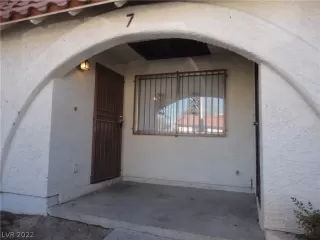 Photo #1: 2457074 Listing 
