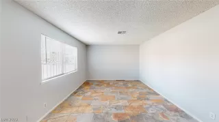 Photo #2: 2457074 Listing 