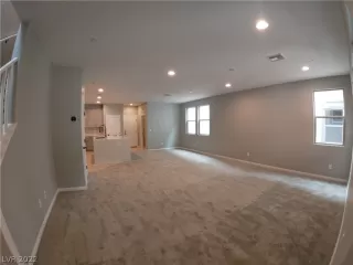 Photo #3: 2457079 Listing 