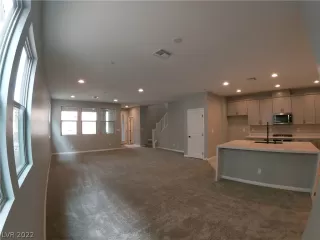 Photo #4: 2457079 Listing 