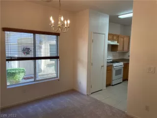 Photo #3: 2457095 Listing