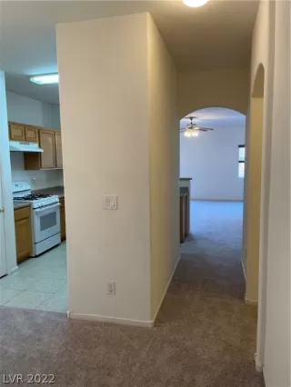 Photo #4: 2457095 Listing