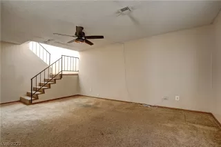 Photo #3: 2457096 Listing