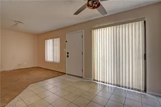 Photo #5: 2457096 Listing