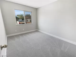 Photo #5: 2457099 Listing 