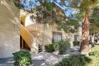 Photo #2: 2457110 Listing 