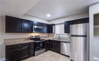 Photo #2: 2457185 Listing 