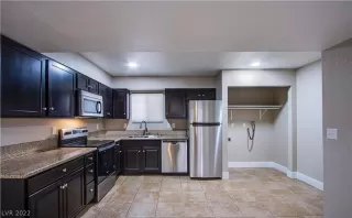 Photo #5: 2457185 Listing 