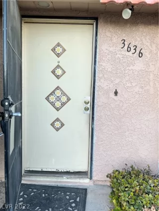 Photo #1: 2457194 Listing