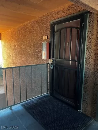 Photo #1: 2457200 Listing 