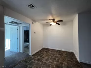 Photo #5: 2457200 Listing 