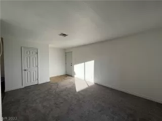 Photo #6: 2457200 Listing 