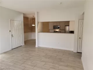 Photo #1: 2457203 Listing 