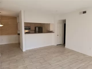 Photo #2: 2457203 Listing 