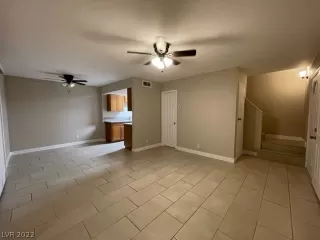 Photo #3: 2457209 Listing 