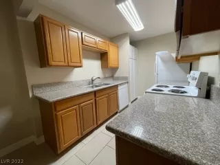 Photo #6: 2457209 Listing 