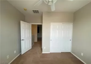 Photo #4: 2457210 Listing