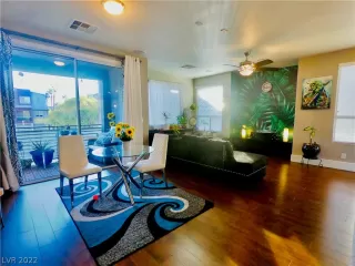 Photo #5: 2457214 Listing 